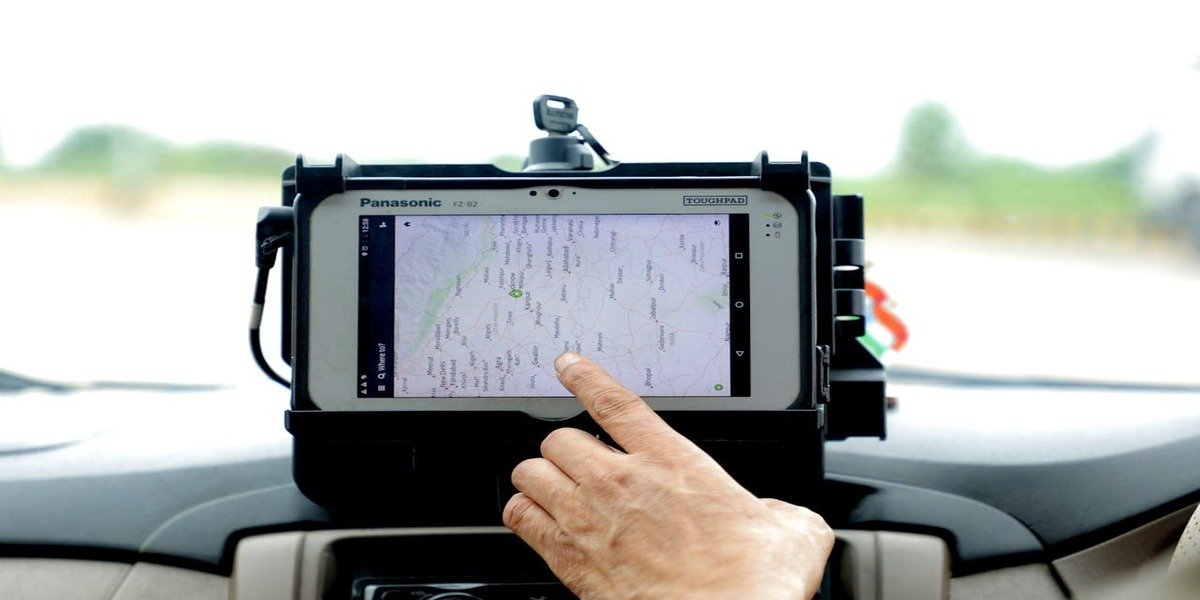 Role Of Electronics In The Automotive Revolution