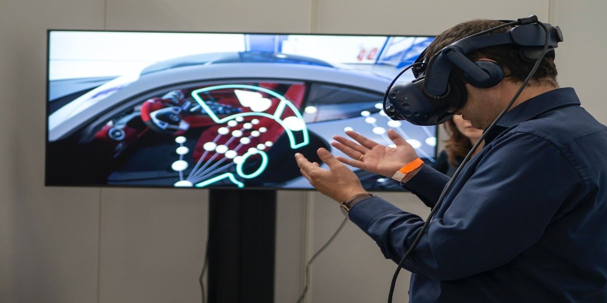 Leveraging Virtual, Augmented Reality In B2B Marketing
